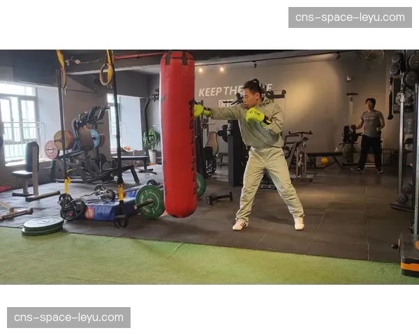 国际拳击协会启动“安全头盔”计划，旨在全球推广基层拳击安全培训